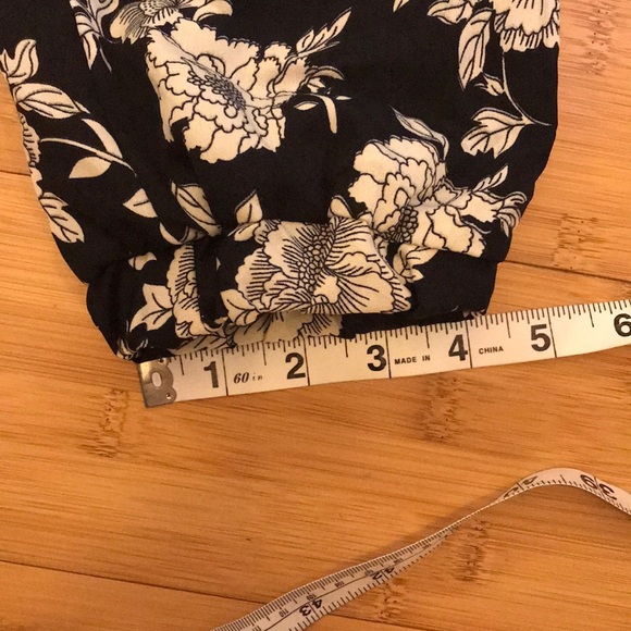 Floral Print Pants - Picture 4 of 6